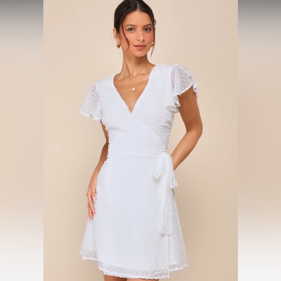 Lulus Dresses & Skirts - Lulus Flutter Sleeve Wrap Mini Dress